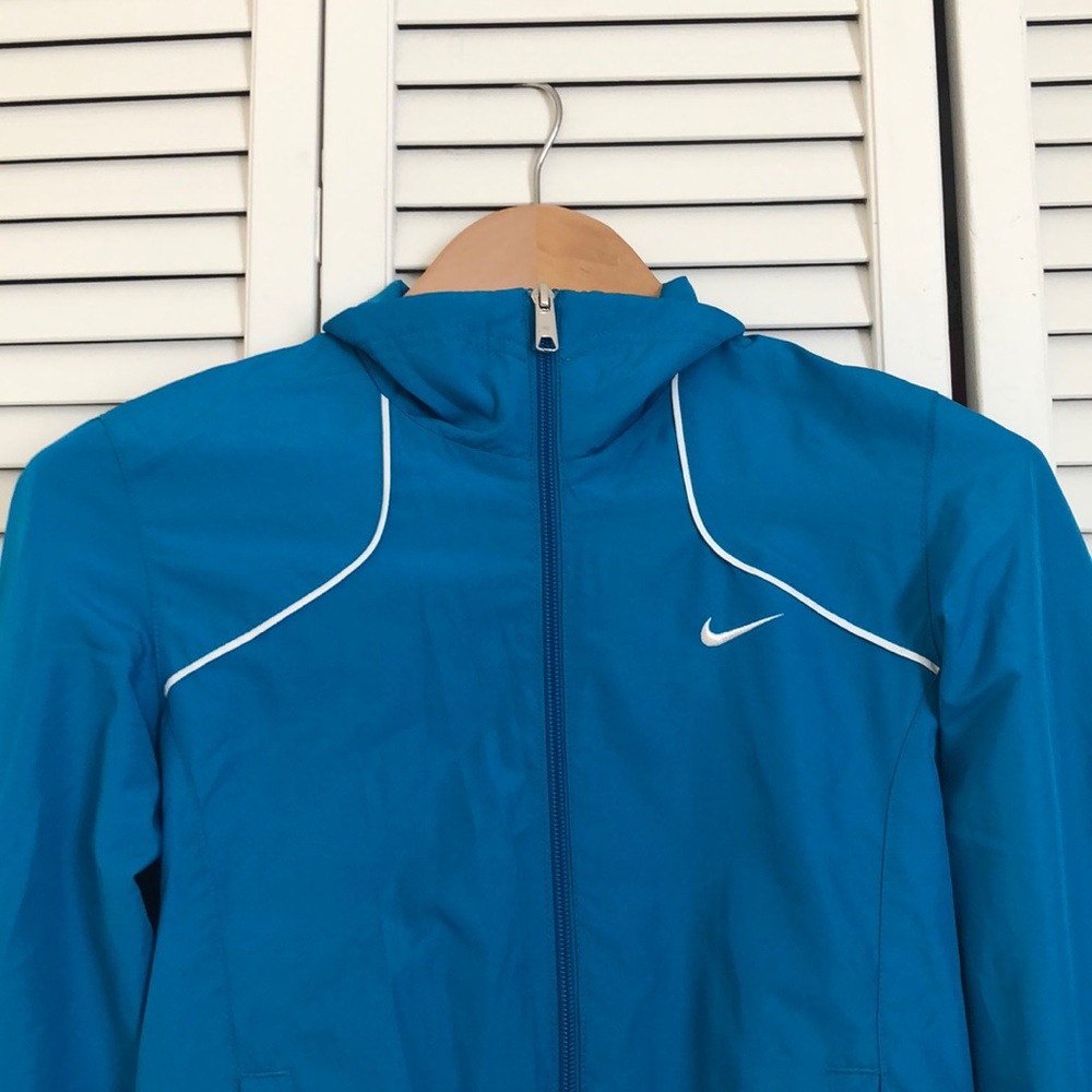 Nike workout jacket - Picture 3 of 12